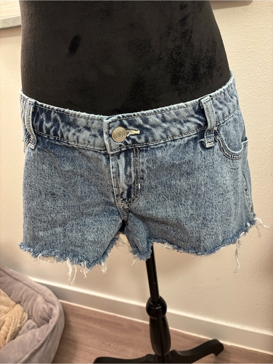 Hollister Pants - Hollister Light Wash Distressed Denim Cutoff Shorts